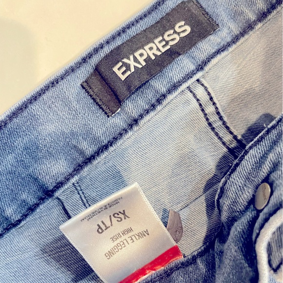Express Denim Jeggings - Picture 3 of 4